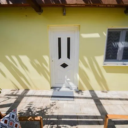 Apartment Grey&Yellow Zadar Exterior photo