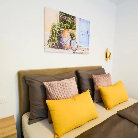 Apartment Grey&Yellow Zadar Exterior photo